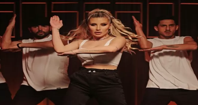 İrem Derici'den elaleme mesaj