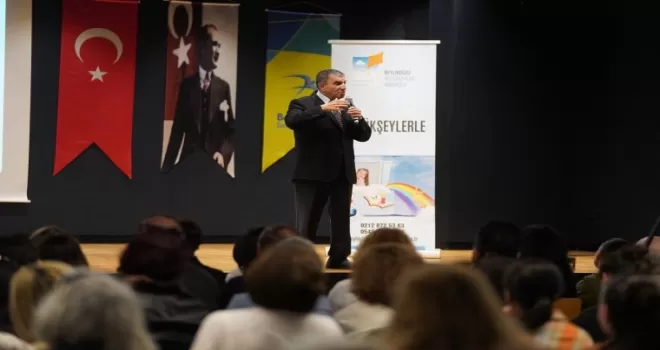 İstanbul Beylikdüzü’nde aile ve çocuk gelişimi söyleşisi