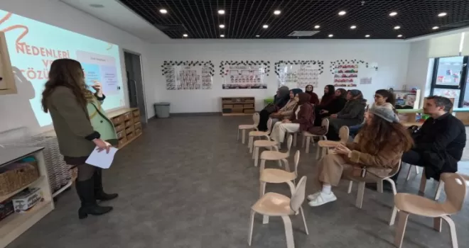 İstanbul Büyükşehir ’Ebeveyn Okulu’ açtı