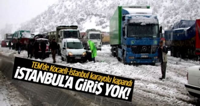 İstanbul trafiğinde 'kar' kabusu