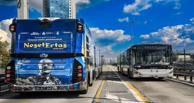 İstanbul yollarında Neşet Ertaş’a saygı