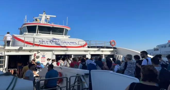 İZDENİZ’in yaz seferlerine ilgi arttı