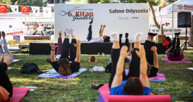 İzmir Bornova’da kitapların ışığında renkli şölen