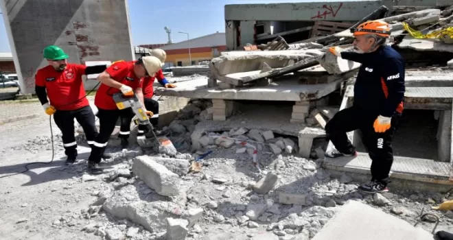 İzmir Bornova’ya ’BAK’acaklar