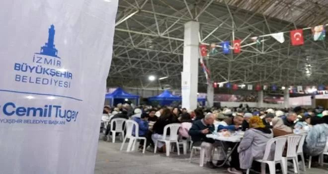 İzmir Büyükşehir ilk iftar sofrasını Gaziemir’de kurdu