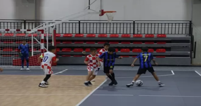 İzmir Çiğli’de cumhuriyet coşkusu sporla taçlandı