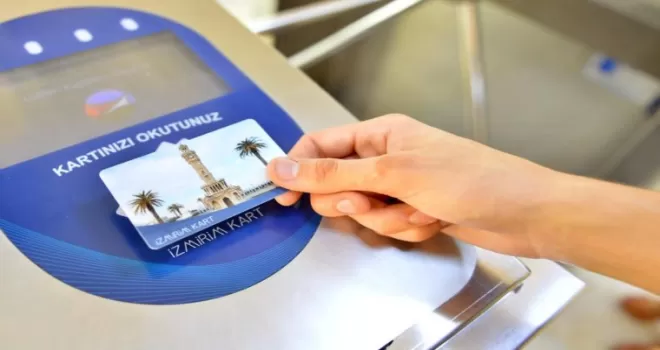 İzmir’de 15 Temmuz’da toplu ulaşım yüzde 50 indirimli