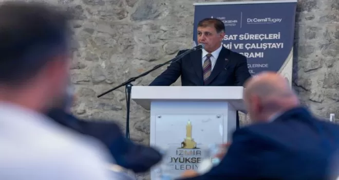 İzmir’de esnafın ruhsat sorunlarına ortak çözüm