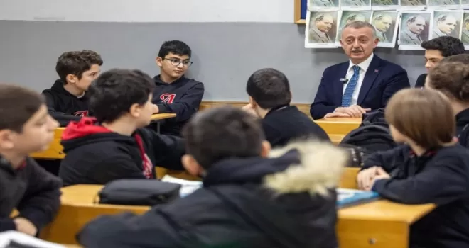 İzmir’de sınıf başkanının vaadi Başkan Büyükakın ile yerine geldi