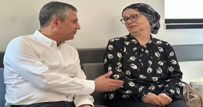 İzmir’de tedavi gören tutuklu başkanın annesine ’Özel’ ziyaret hakkı devri