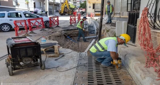 İzmir’de yağmur suyu baskınlarına köklü çözüm