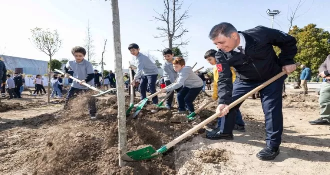 İzmir’de yeşil alan dönüşümünde umut filizlendi