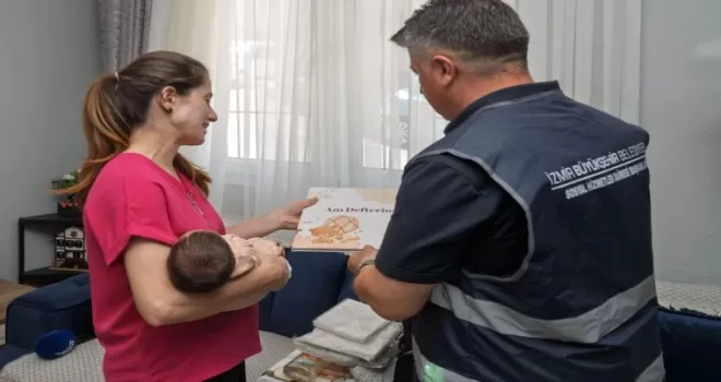 İzmir’den ’Anneye yalnız değilsin, bebeğe hoş geldin’ desteği