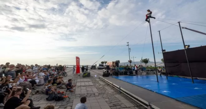 İzmir Gündoğdu Meydanı’nda sanat dolu buluşma