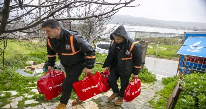 İzmir Güzelbahçe’de 350 aileye 3 milyonluk Ramazan desteği