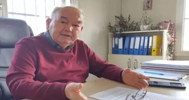 İzmir’in eski başkanı Burhan Özfatura vefat etti!