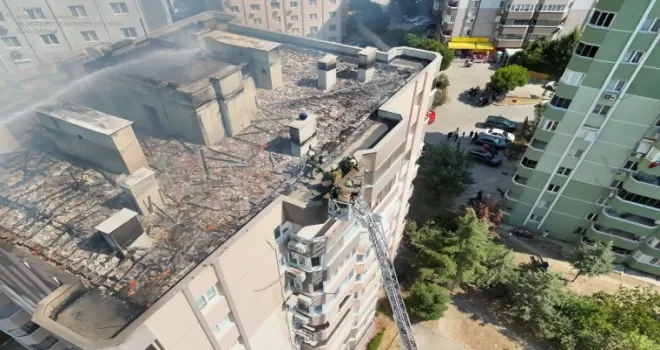 İzmir itfaiyesinin hızlı müdahalesi hayat kurtardı