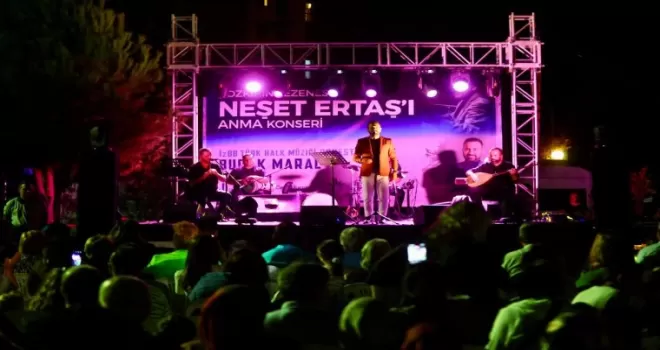 İzmir Karabağlar’da Neşet Ertaş türküleriyle anıldı