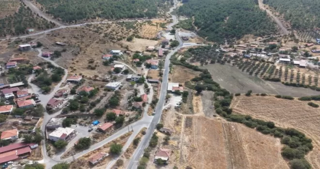 İzmir Kınık’ta 5 mahalleyi bağlayan yollar yenilendi