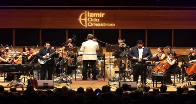 İzmir Oda Orkestrası Latin müzikleriyle dans ettirdi