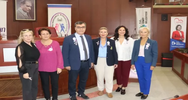 İzmit Belediyesi’nden meme kanseri farkındalık semineri