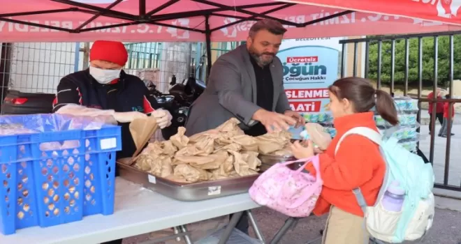 İzmit’in Beslenme Saati bu hafta da binlerce çocuğun yanında oldu