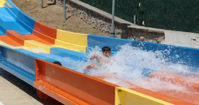 İzmit’te Aquapark’a yoğun ilgi