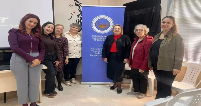 İzmit’te ’Güçlü Kadın Güçlü Toplum’ projesinin ilk eğitimi