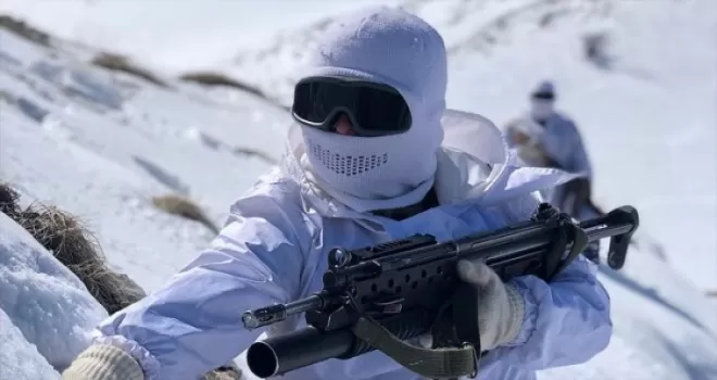 Jandarmadan teröristlere amansız takip