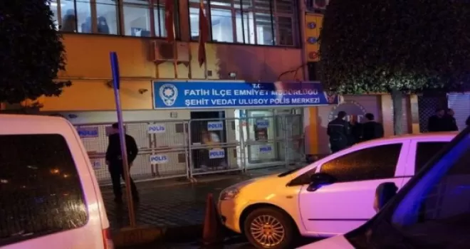 Karakolda cinnet 1 ölü, 1 yaralı