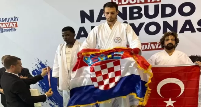 Karşıyakalı sporcu “Ahmet Can“ dünya üçüncüsü oldu