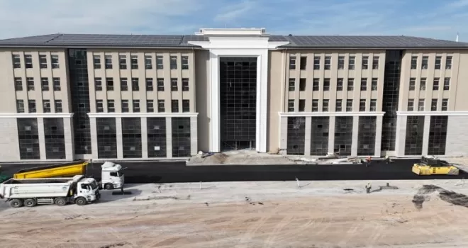 Kayseri Büyükşehir’den 2 milyon liralık asfalt yatırımı