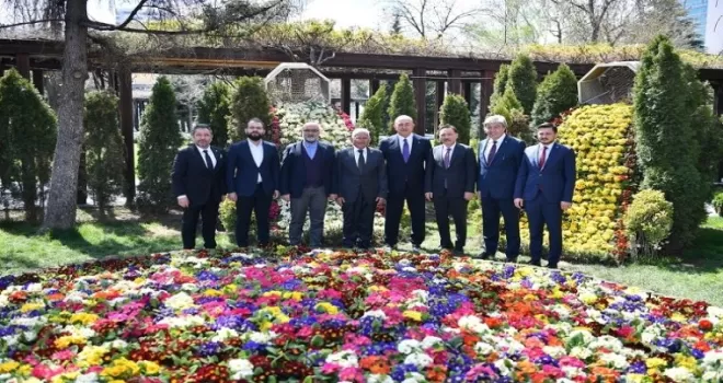 Kayseri Büyükşehir eski Bakan’ı ağırladı