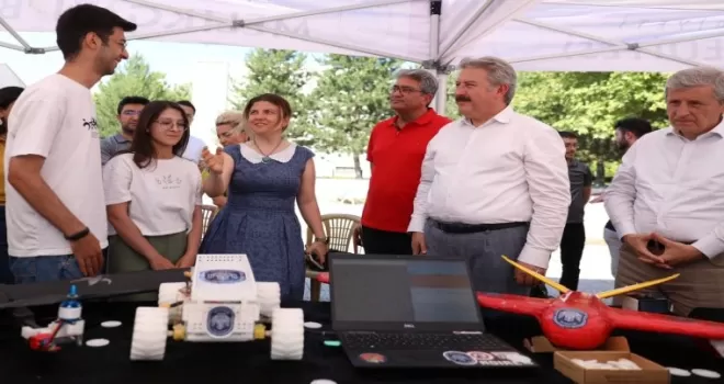Kayseri Melikgazi’den gençlerin projesine destek