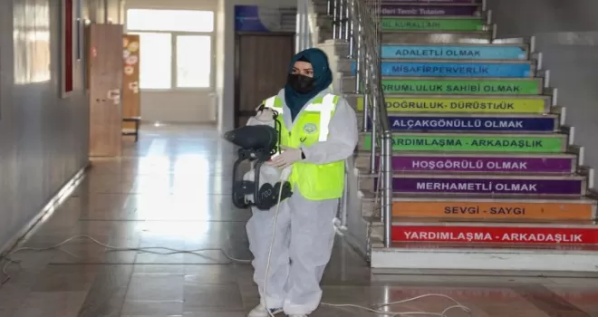 Kayseri Talas’ta okullarda ’ara tatil’ temizliği