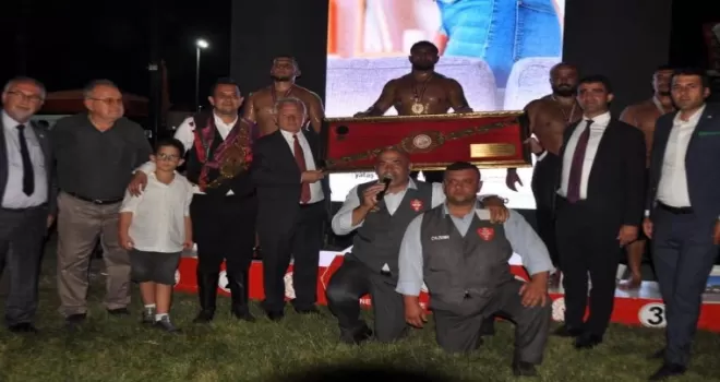 Kel Aliço yağlı güreşlerinde başpehlivan belli oldu