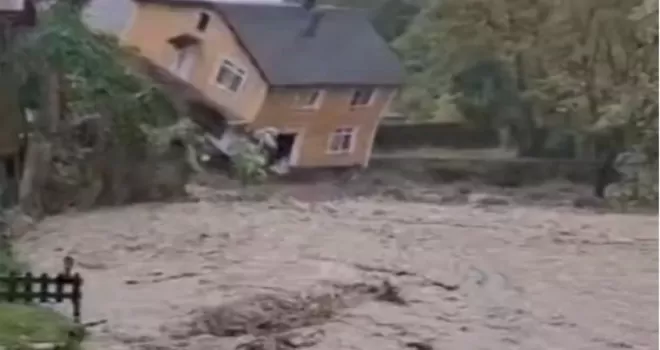 Kocaeli afet yaşıyor! Sapanca’da bir evi dere yuttu