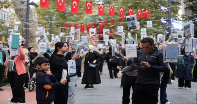 Kocaeli’da kitaplar yine ağaçlarda açtı!