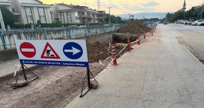 Kocaeli’de Akarca deresi üzerine yaya köprüsü hazırlığı