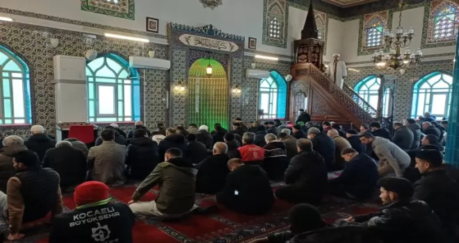 Kocaeli’de Akça Camii ibadete yeniden açıldı