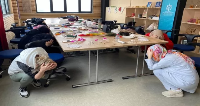 Kocaeli’de ’Anne Şehir’de deprem bilinci aşılanıyor