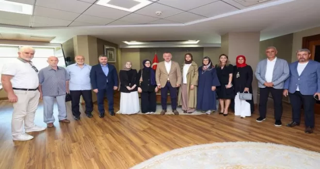 Kocaeli’de Başkan Büyükakın şampiyonları ağırladı