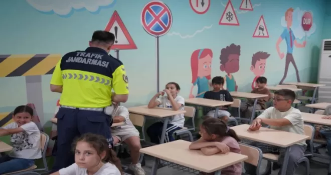 Kocaeli’de binlerce öğrenci kuralları Büyükşehir’le öğrendi