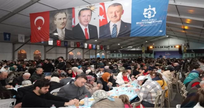 Kocaeli’de Ramazan Çadırı’nda her gün binlerce kişiye iftar