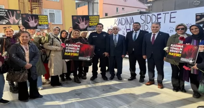 Kocaeli Gölcük’te kadına şiddete karşı farkındalık etkinliği