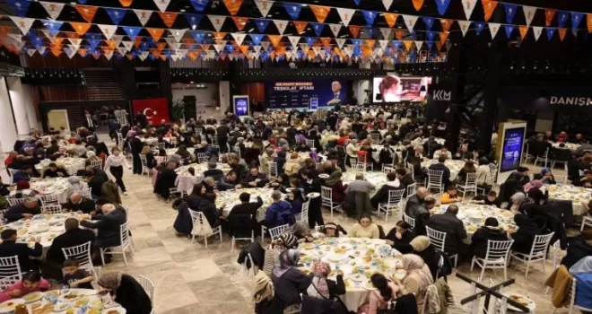 Kocaeli il iftarına binlerce kişi katıldı