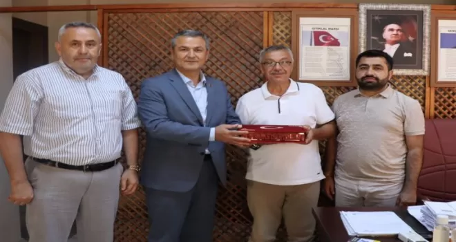 Kocaeli İzmit’te muhtarlara doğum günü ziyareti
