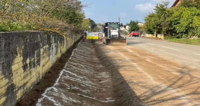 Kocaeli Kandıra’da yağmur suyu kanalları temizlendi