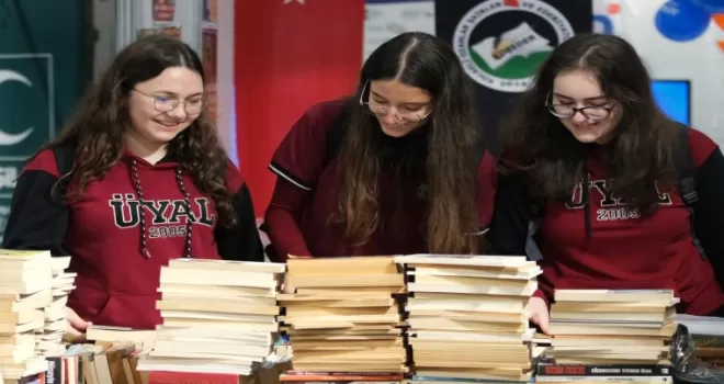 Kocaeli okuyor ve okutuyor