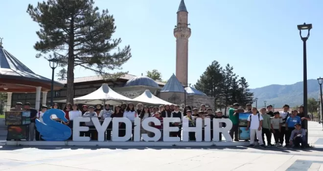 Konya’da başarılı öğrencilere kültür gezisi